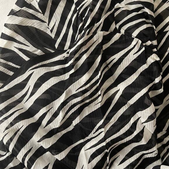 New ANINE BING 100% Silk Arrow Shirt in Cream Zebra Women's Size L - Picture 11 of 14